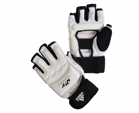 Перчатки для тхэквондо adidas Wtf Fighter Gloves белые в интернет-магазине VersusBox.ru