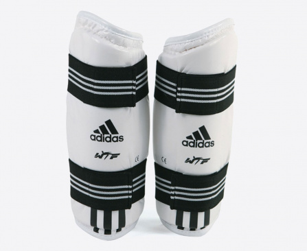 Защита предплечья для тхэквондо adidas Wtf Forearm Protector белая в интернет-магазине VersusBox.ru
