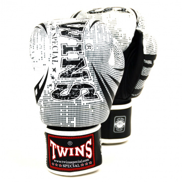 Боксерские перчатки Twins fbgvl3-tw5 fancy boxing gloves бело-черные в интернет-магазине VersusBox.ru