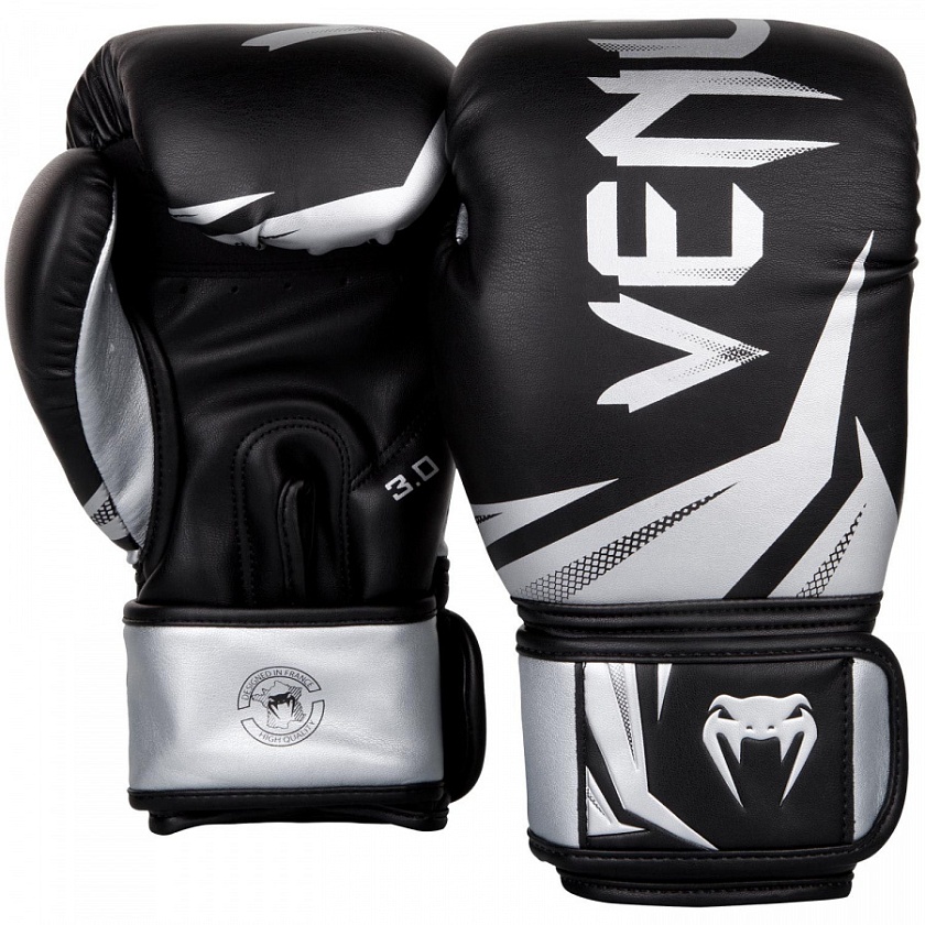 Купить venum  боксерские тренировочные перчатки challenger 3.0 черно- серебряные по цене 7 790 ₽ в магазине VersusBox.ru