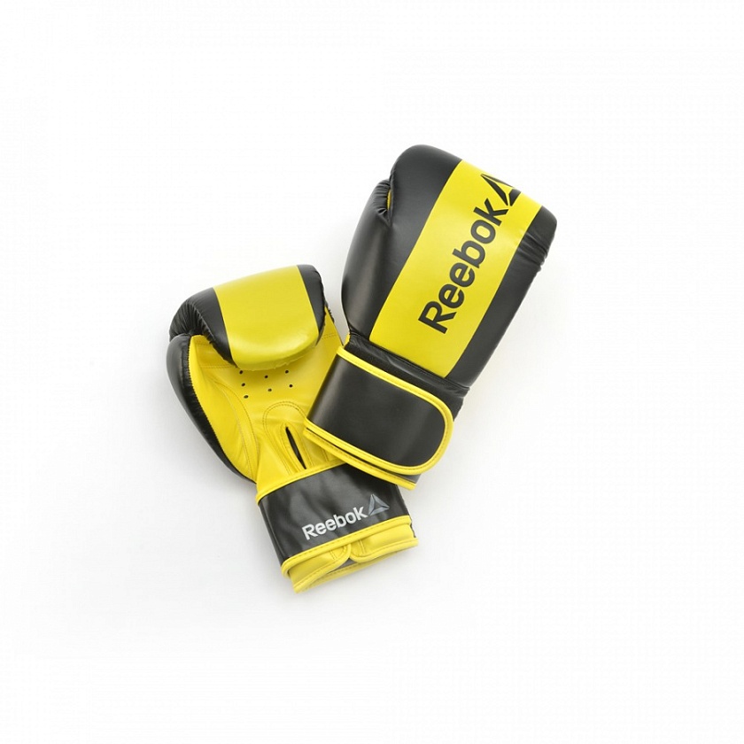 Купить перчатки боксерские снарядные retail boxing mitts reebok фиолетовые по цене 4 490 ₽ в магазине VersusBox.ru