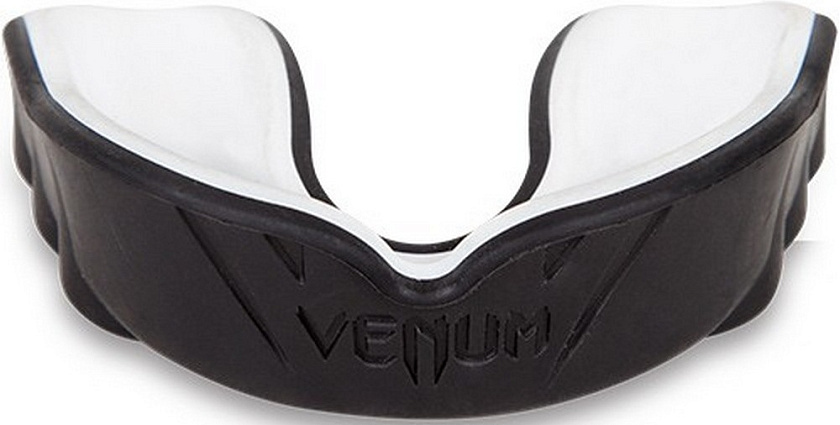 Капа Venum Challenger Mouthguard черно-ледяной в интернет-магазине VersusBox.ru