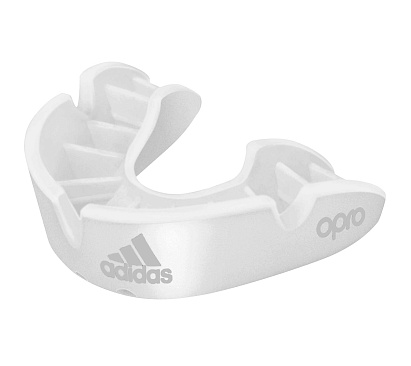 Капа одночелюстная Opro Bronze Gen4 Self-Fit Mouthguard белая в интернет-магазине VersusBox.ru