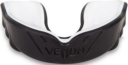 Капа Venum Challenger Mouthguard черно-ледяной в интернет-магазине VersusBox.ru