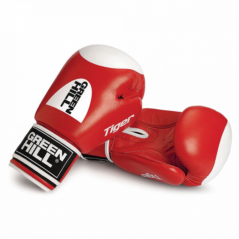 Купить перчатки боксерские green hill tiger с таргетом с новым логотипом красные по цене  в магазине VersusBox.ru