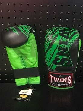 Снарядные перчатки Twins Ftbgl1f-tw2 Fancy Training Bag Gloves черно-зеленые в интернет-магазине VersusBox.ru